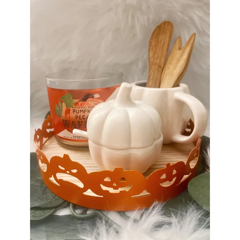 ✂️Target Bullseye Halloween collection: Pumpkin tray